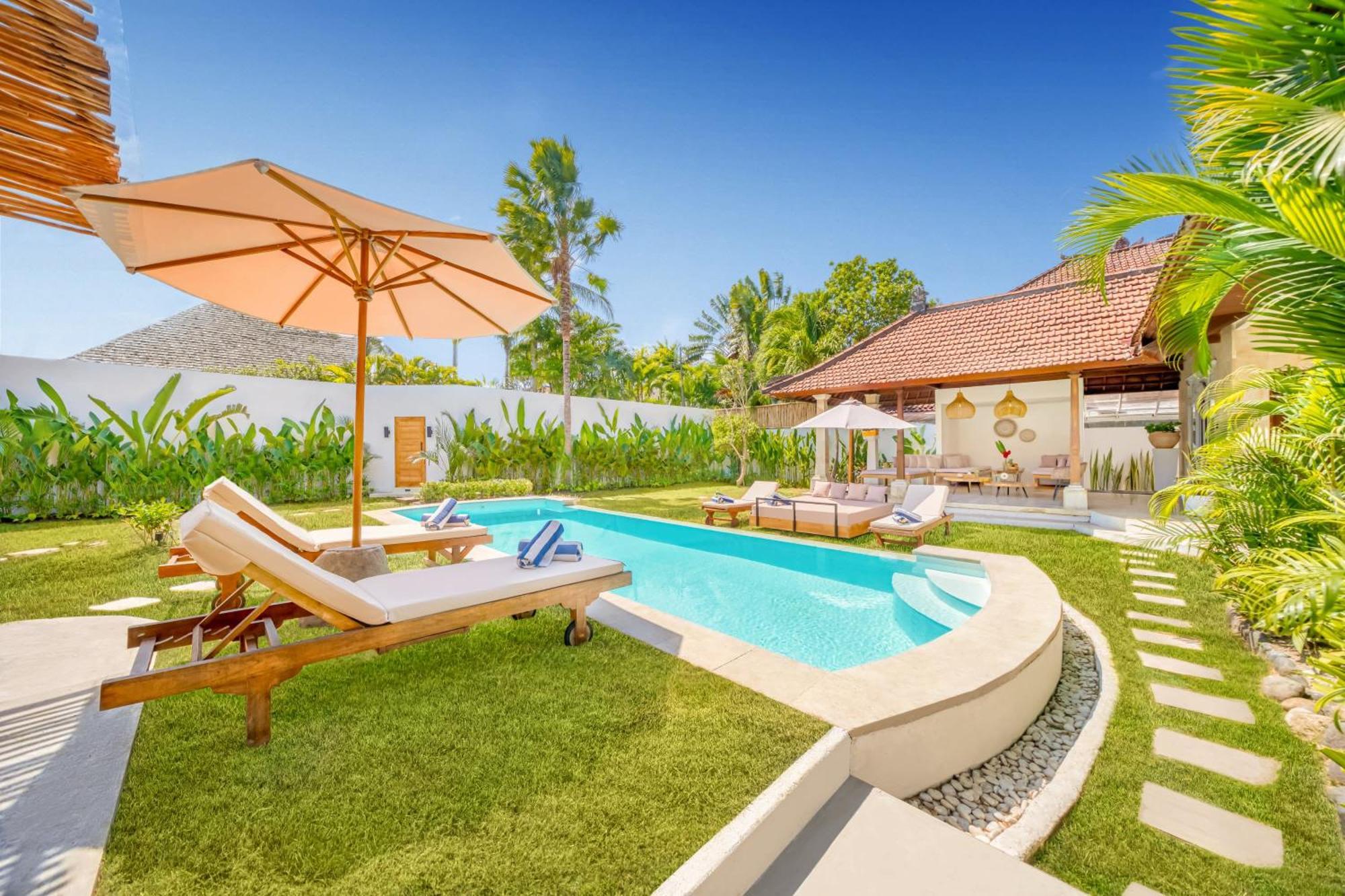 Villa Cologne - 6 Bdr Villa, 2 Private Pools & Huge Garden, Walk To The Beach Seminyak  Ngoại thất bức ảnh