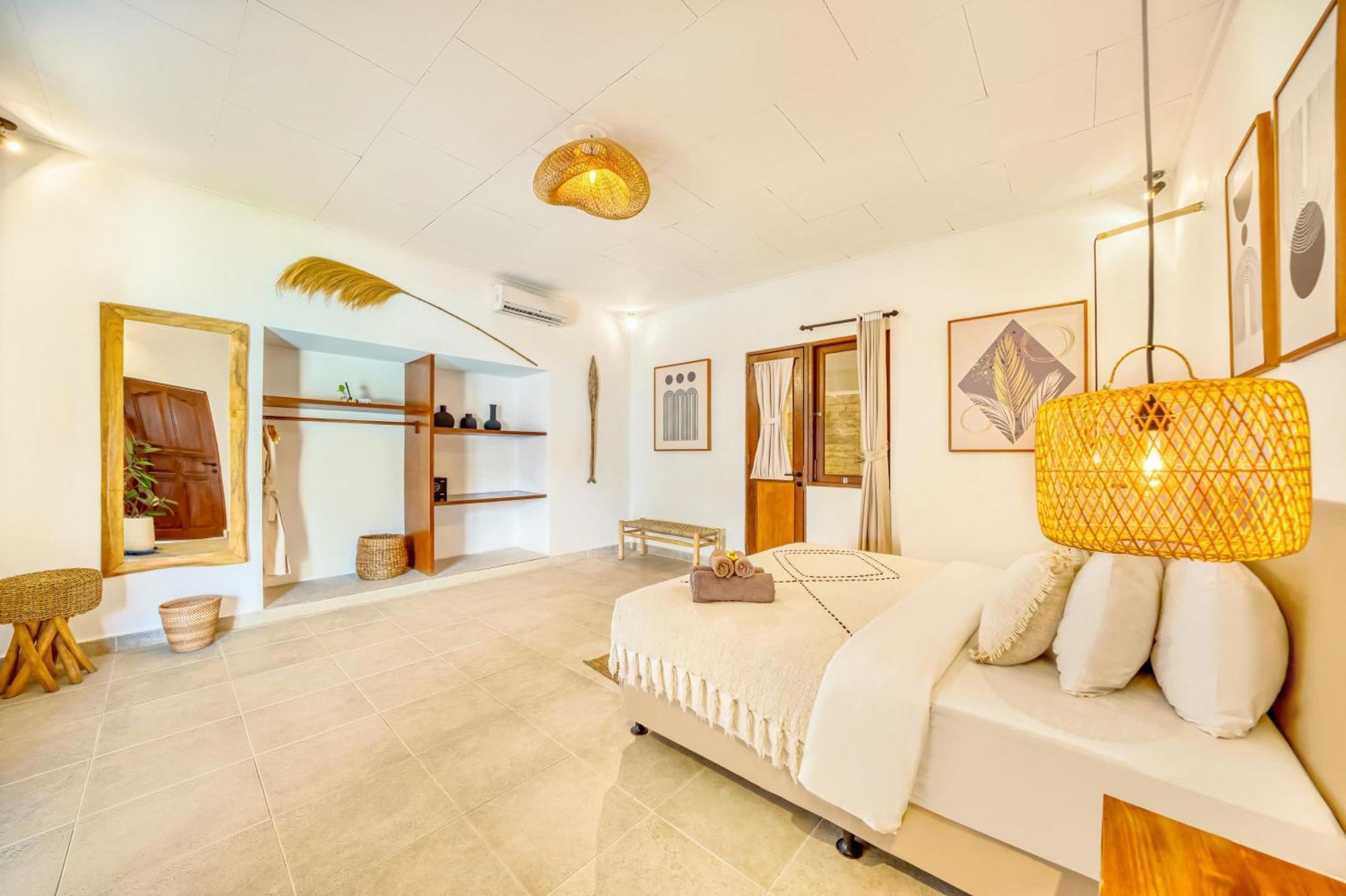 Villa Cologne - 6 Bdr Villa, 2 Private Pools & Huge Garden, Walk To The Beach Seminyak  Ngoại thất bức ảnh